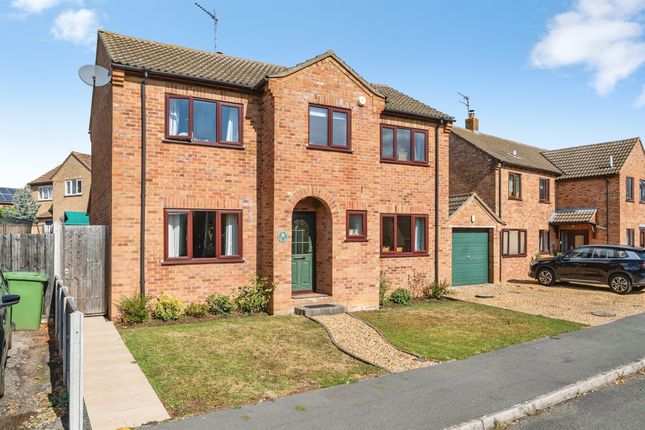 19, Grove Way, Huntingdon photo 2