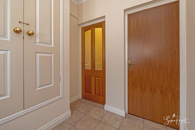 12, Clarence Road, East Cowes photo 4