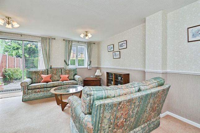 8, Coburg Croft, Tipton photo 2