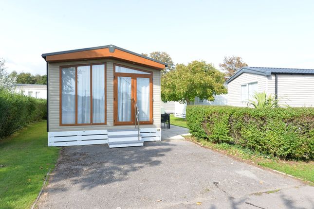 Mobile/park home for sale in Shorefield Country Park, Downton, Lymington, Hampshire