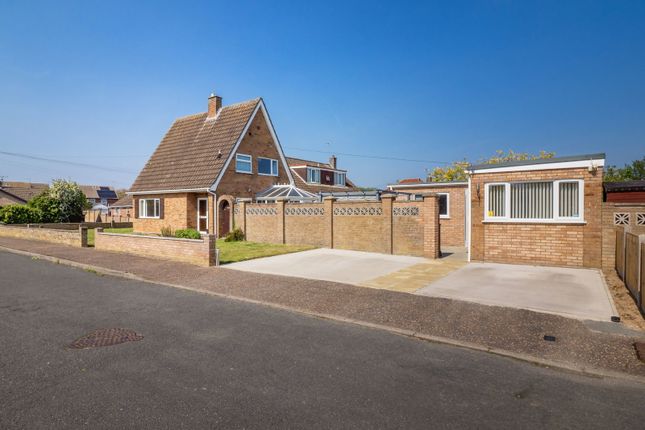 15, Brecklands, Norwich photo 2