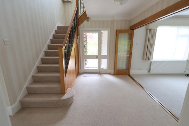 20, Homestead Gardens, Bristol photo 3