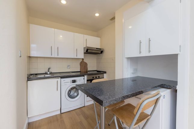 2/13, Wheatfield Terrace, Edinburgh photo 3