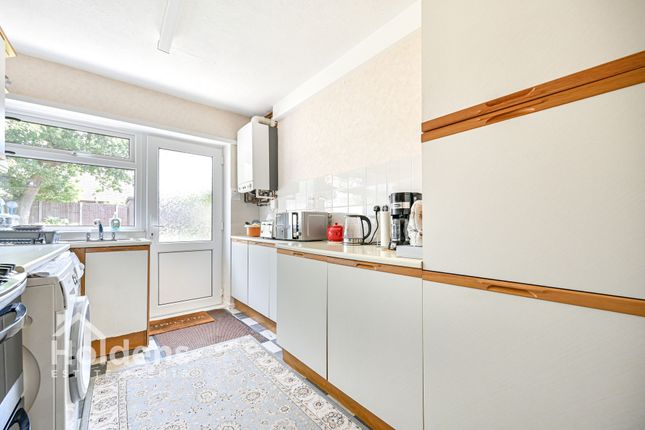 3 Eskdale Road, Preston photo 2