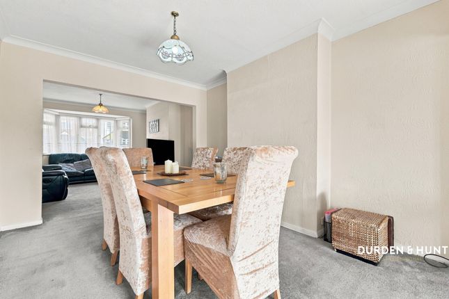 20 Naseby Road, Ilford photo 4