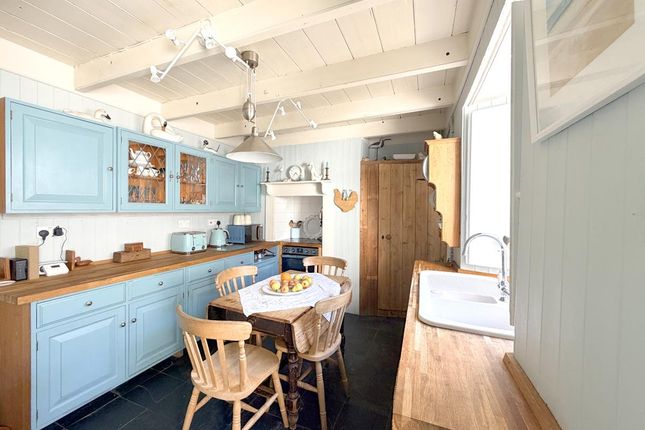 4 Sea View Terrace,, Church Street, Helston photo 3