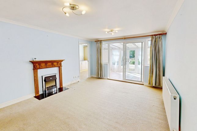 5, St Davids Close, Cheltenham, Glos photo 2