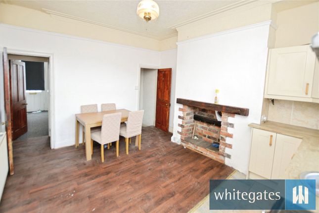10, St. Lukes Crescent, West Yorkshire photo 3