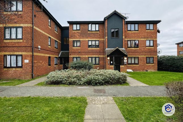Flat for sale in Acworth Close, London