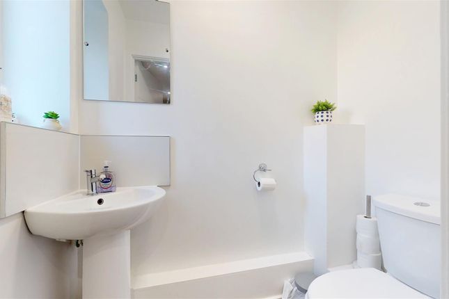 11, Selkirk Drive, Milton Keynes photo 5
