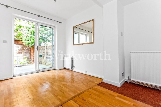 Thumbnail Flat to rent in Southwood Avenue, Highgate, London