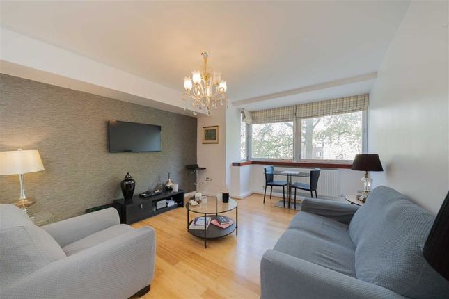 Flat for sale in Porchester Place, London