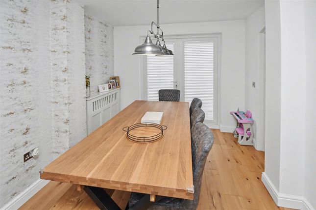 50, Hubble Road, Corby photo 3