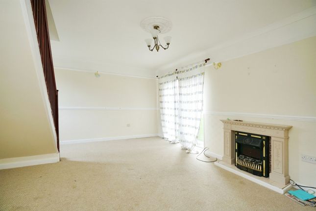 End terrace house for sale in Derwent Close, Burton-On-Trent