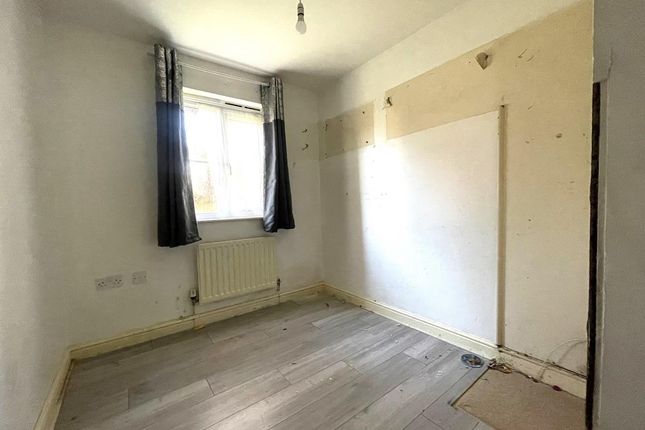 Flat for sale in Appleby Close, Hayes