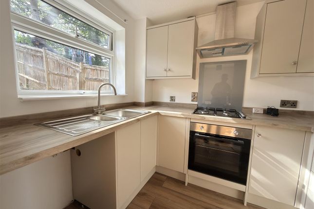 17, Manaton Close, Haywards Heath photo 2