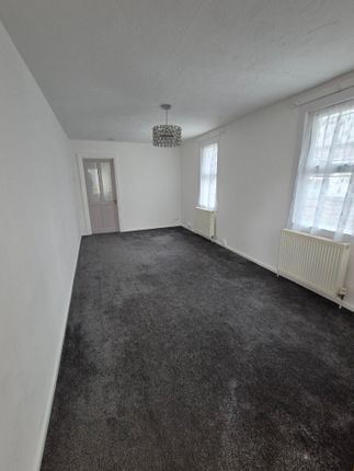 Coney Green Drive, Birmingham photo 4