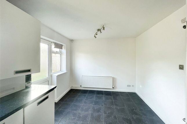 11, Lance Grove, Merseyside photo 4