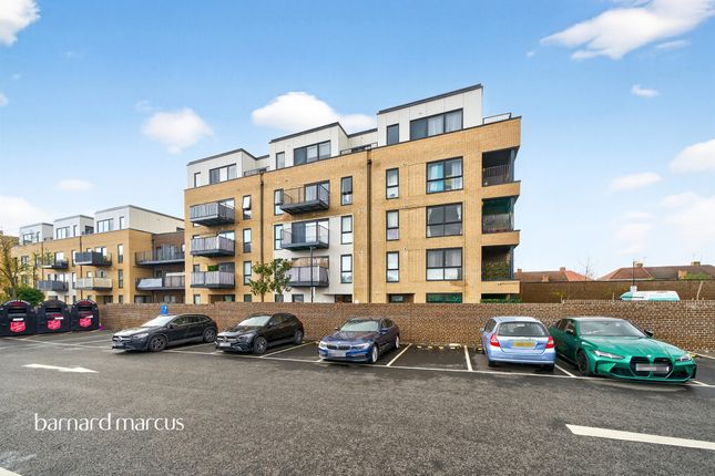 1-bed flat on Flat 8, Hayward Court, 9, Reeve Street, Feltham, £285,000