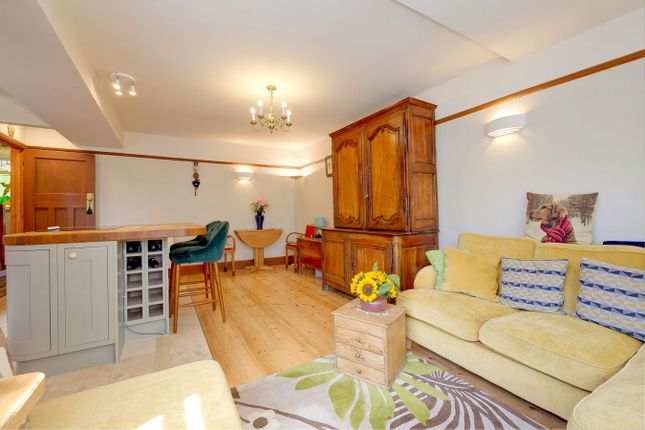 Sunway, Featherbed Lane, Carters Corner photo 4