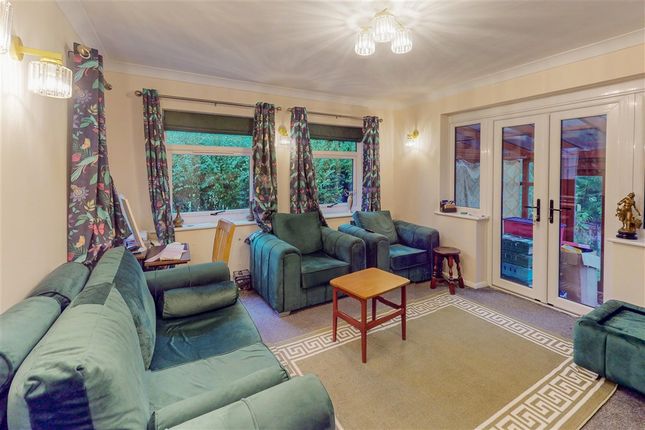 Harborough Drive, Pulborough photo 3