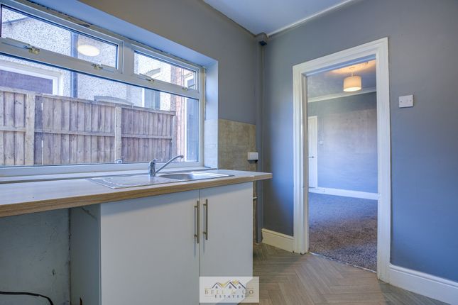 104, Lordens Hill, Sheffield photo 4