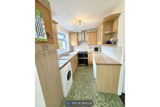 Upavon Garth, Bransholme, Hull photo 3