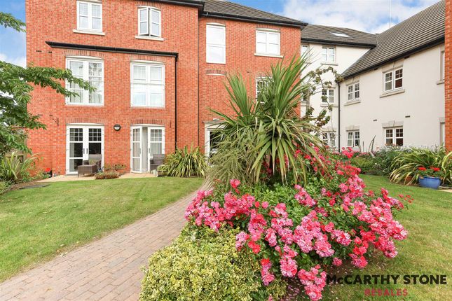 27 Dugdale Court, Coventry Road, Birmingham photo 2