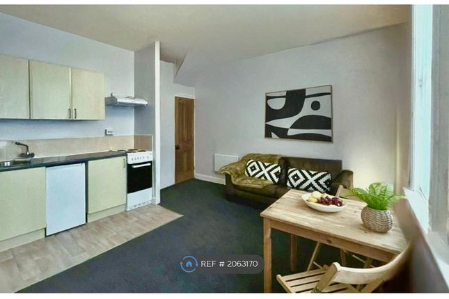 Thumbnail Flat to rent in Landseer Avenue, Leeds