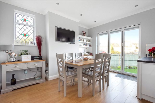 75, Palace View, Bromley photo 3