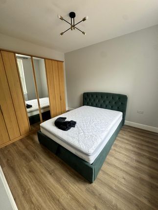 54, Manygates Lane, Wakefield photo 5
