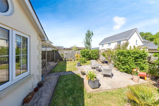 2, Clos Bronheulog, Carmarthenshire photo 3