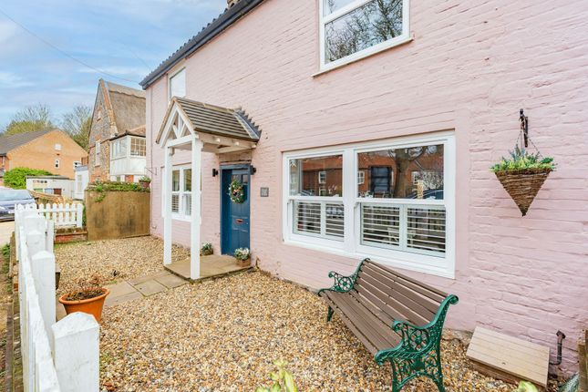 Cottage for sale in High Street, Coltishall, Norwich