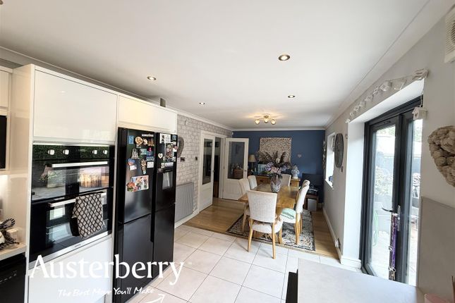 79, Highland Drive, Stoke-On-Trent photo 4