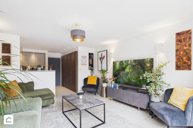 Flat 1, 18a West Road, Reigate photo 4