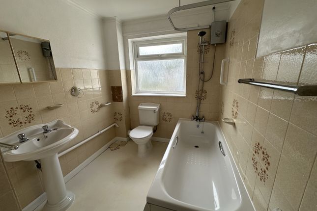 4, Mews Court, Dawlish photo 5