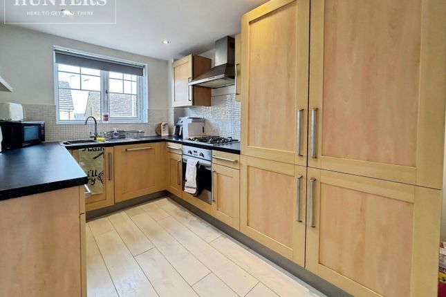 5, Hallcroft Gardens, Barnsley photo 4
