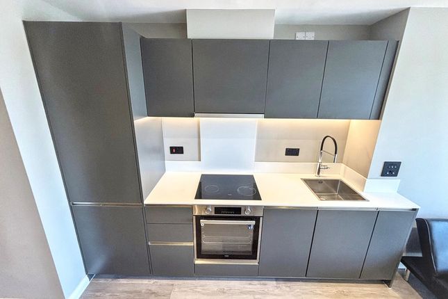 Flat 164, Leeds photo 3