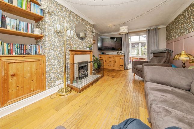 35, Playford Lane, Ipswich photo 4
