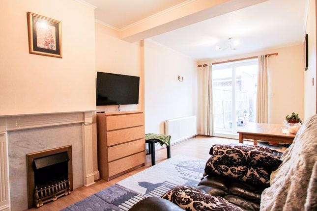Thumbnail Terraced house to rent in Towers Road, Southall
