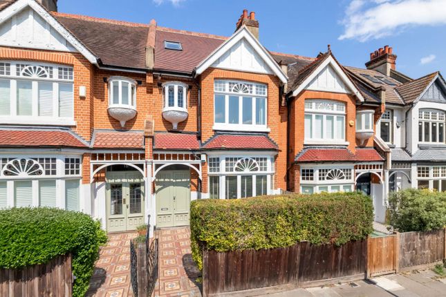 2-bed flat on 14a, Trinity Rise, London, £620,000