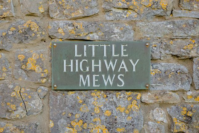 2 Little Highway Mews, Pennard Road, Swansea photo 4