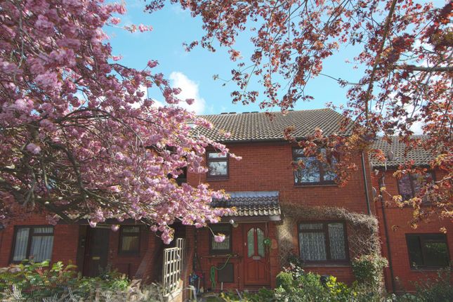 Flat for sale in Cherry Trees, The Meads, Ingatestone