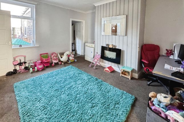 7, Hall Terrace, Willington photo 3