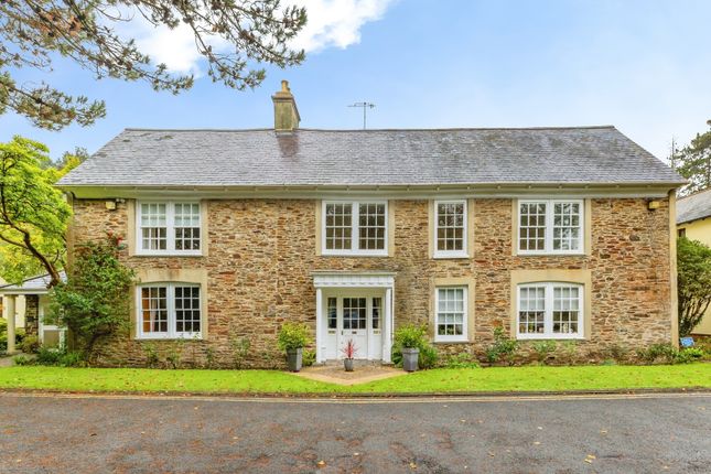 2-bed flat on Coronation Road, Devon, £135,000