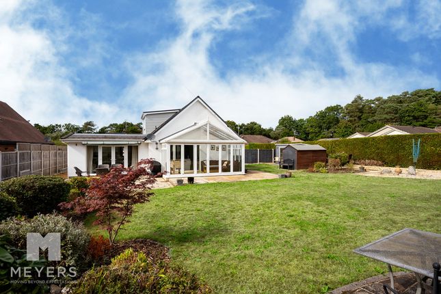 2, Burton Close, Ringwood photo 2