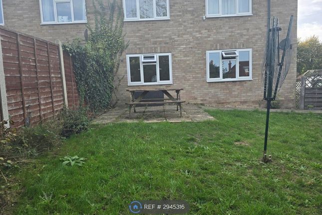 Avon Court, Avon Road, Farnham photo 2