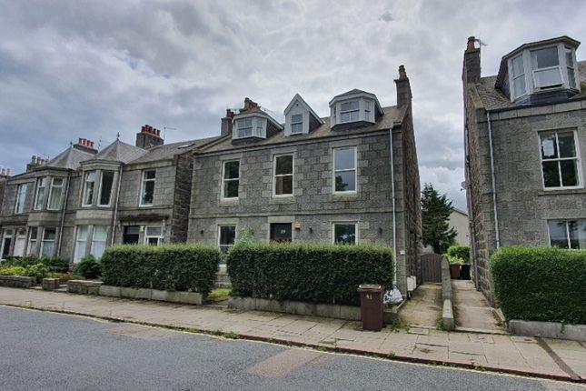 Thumbnail Flat to rent in University Road, Old Aberdeen, Aberdeen