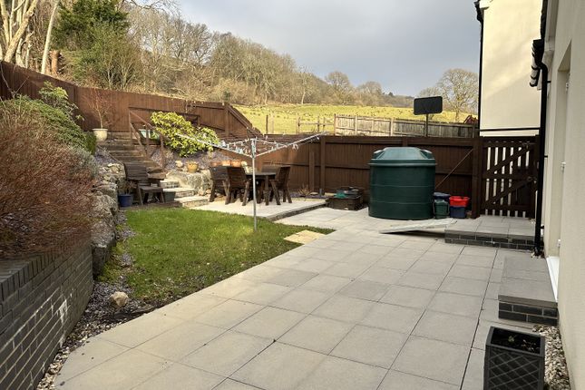 1, Maes Y Cribarth, Abercrave photo 3