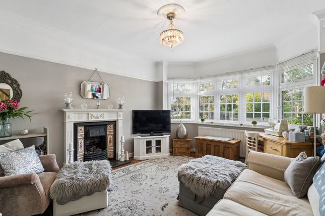 Orchard Drive, Rickmansworth photo 3